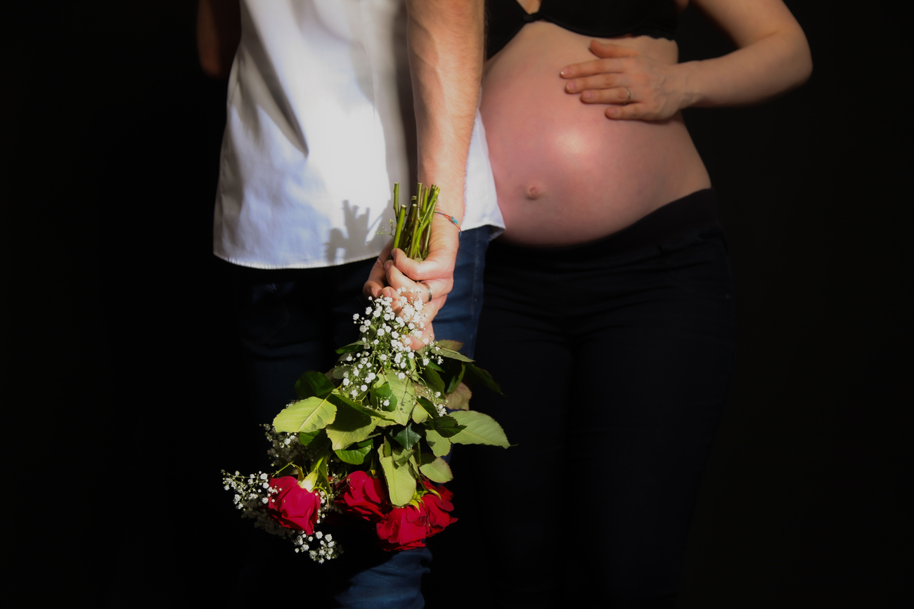 Babybauch Fotoshooting mit Partner Freiburg